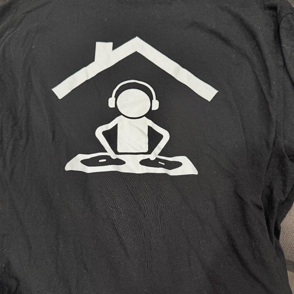 Black Mens Large Tshirt DJ Box 7